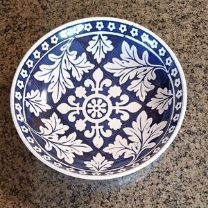 Williams Sonoma Blue Fleur De Lis Pattern Large Pasta Bowl 14 Inch